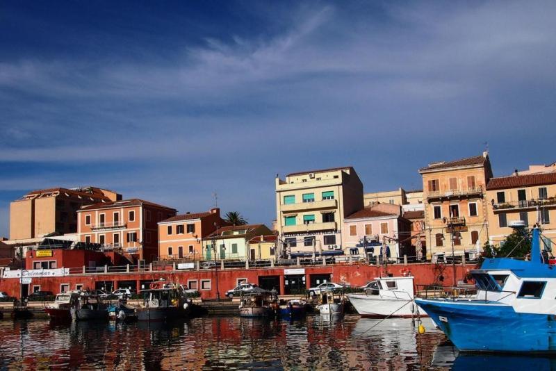 Le Scalette Bed and Breakfast La Maddalena  Exterior foto